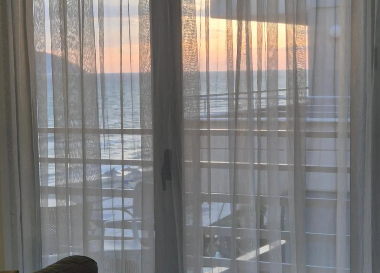 アパート Vlore Beach Home