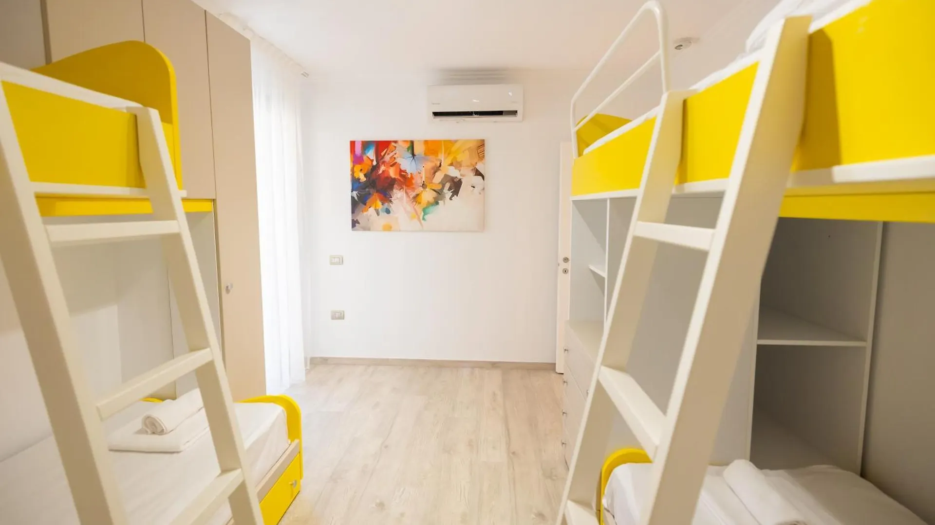 アパート Vlore Beach Home
