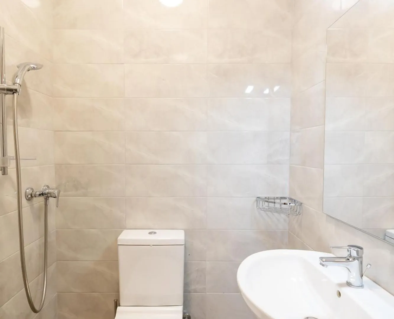 Vlore Beach Home アパート